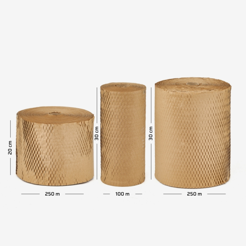 Trzy rolki papieru nacinanego plaster miodu  wraz z naniesionymi wymiarami - rolki o różnej szerokości i długości.