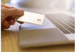Atesty materiałów opakowaniowych – najważniejsze informacje z perspektywy e-commerce